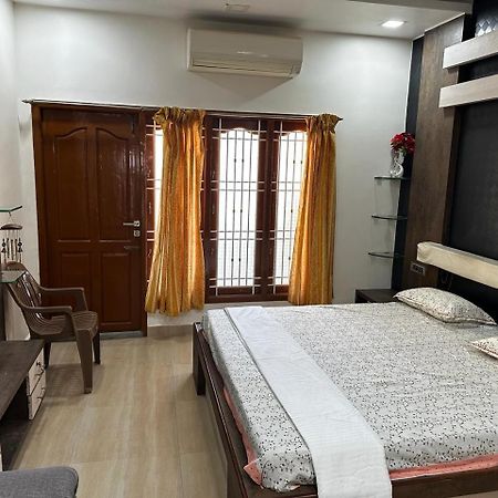 Temple View Home Stay Tiruvannamalai Bagian luar foto