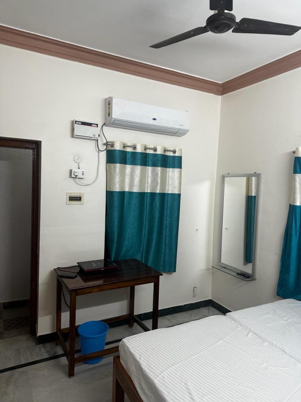Temple View Home Stay Tiruvannamalai Bagian luar foto