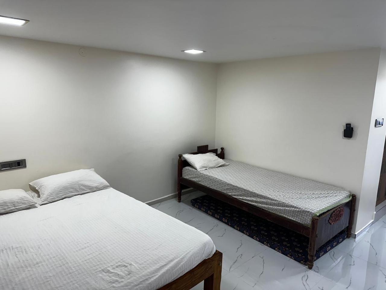 Temple View Home Stay Tiruvannamalai Bagian luar foto