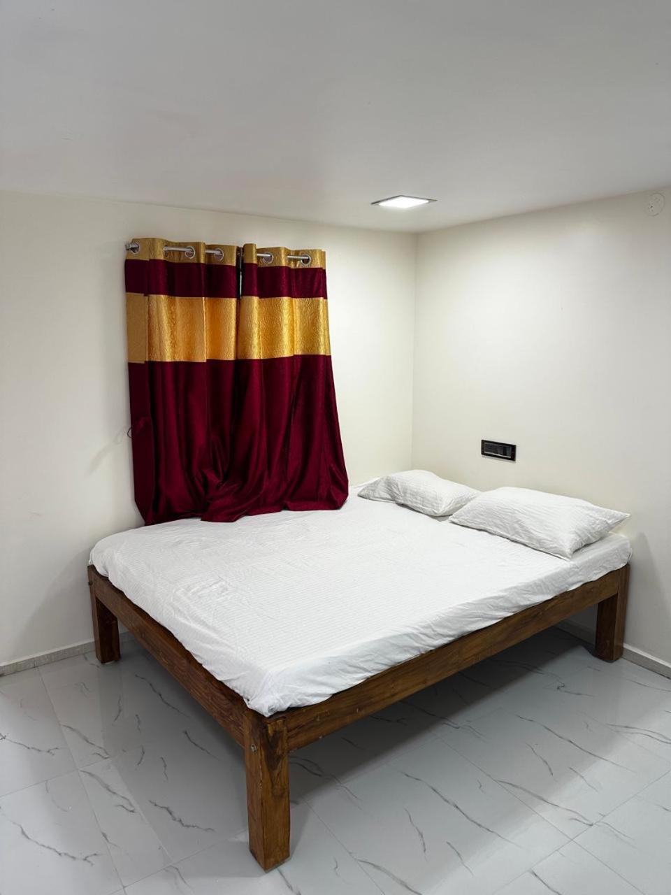 Temple View Home Stay Tiruvannamalai Bagian luar foto