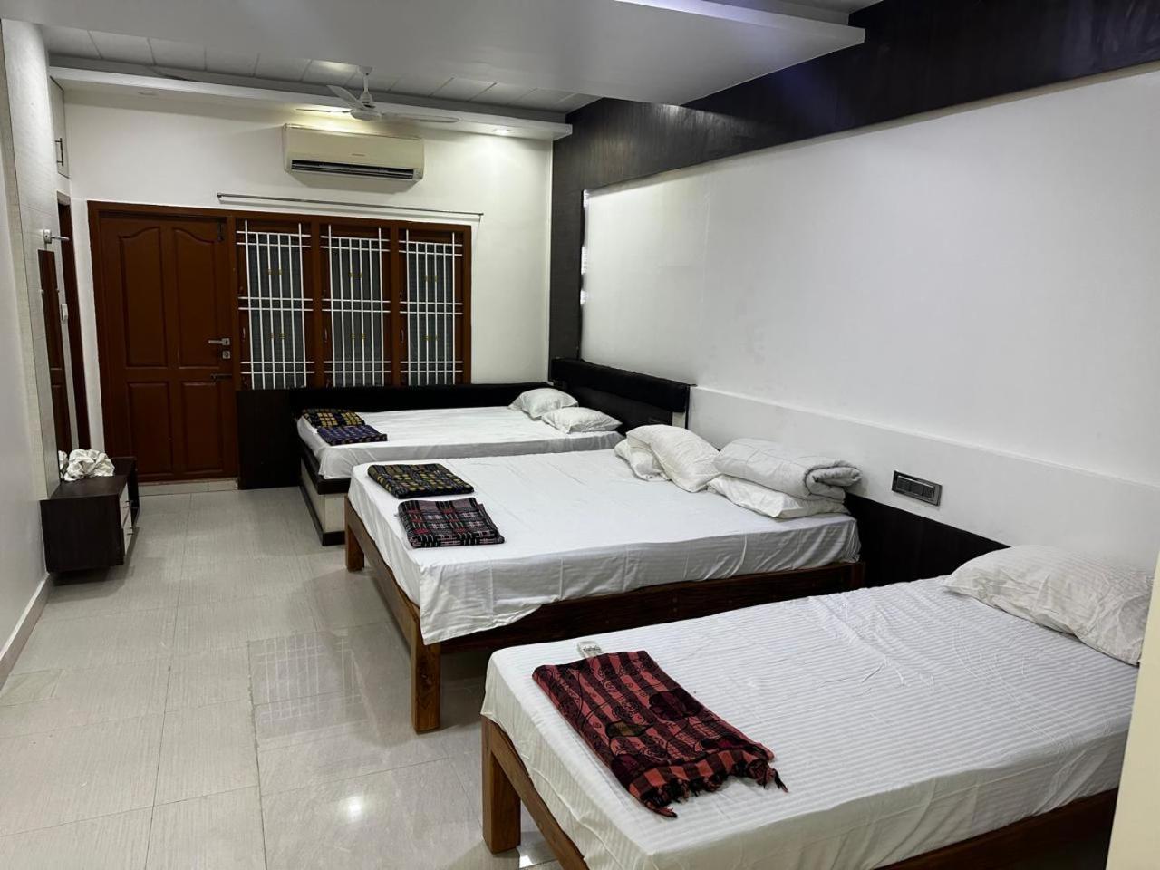 Temple View Home Stay Tiruvannamalai Bagian luar foto